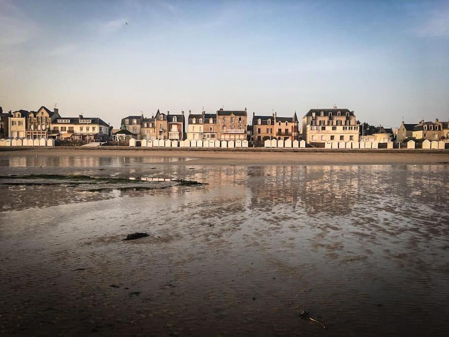 La Baleine Bleue Apartment Saint-Aubin-Sur-Mer  Exterior photo